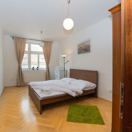Ambiente Serviced Apartments - Tallerova Bratislava Buitenkant foto