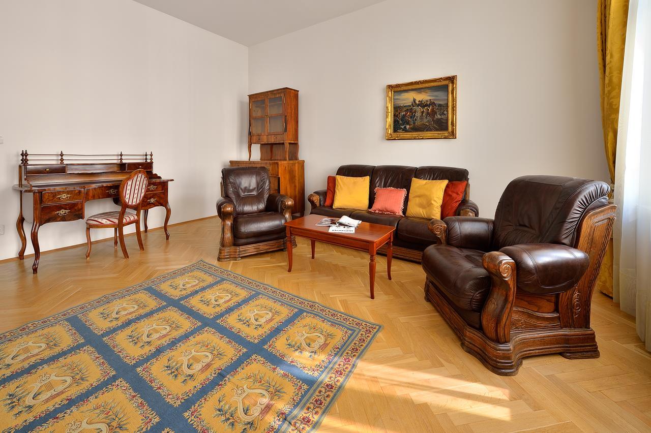 Ambiente Serviced Apartments - Tallerova Bratislava Buitenkant foto