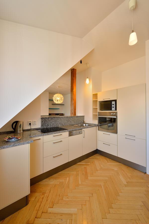 Ambiente Serviced Apartments - Tallerova Bratislava Buitenkant foto
